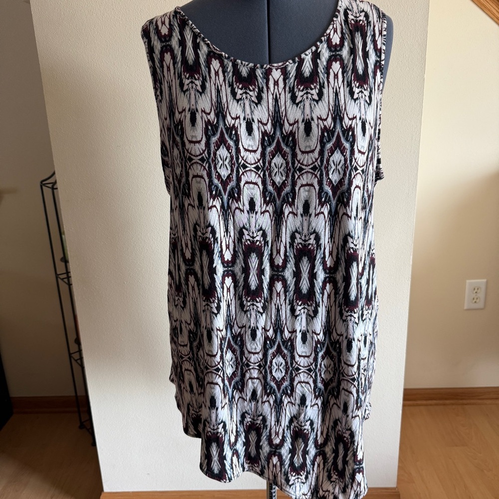 Ruff Hewn Grey Women’s Soft Stretch Sleeveless Print Top w/ Asymmetrical Hem, 2X